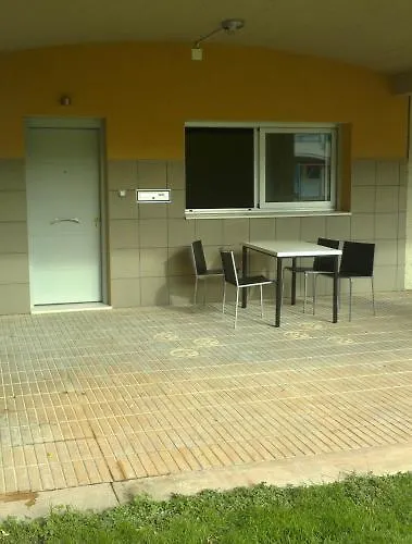Livingirona Apartments 0*, Gerona España